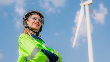 Zdjęcie zawodu Monterka morskich farm wiatrowych